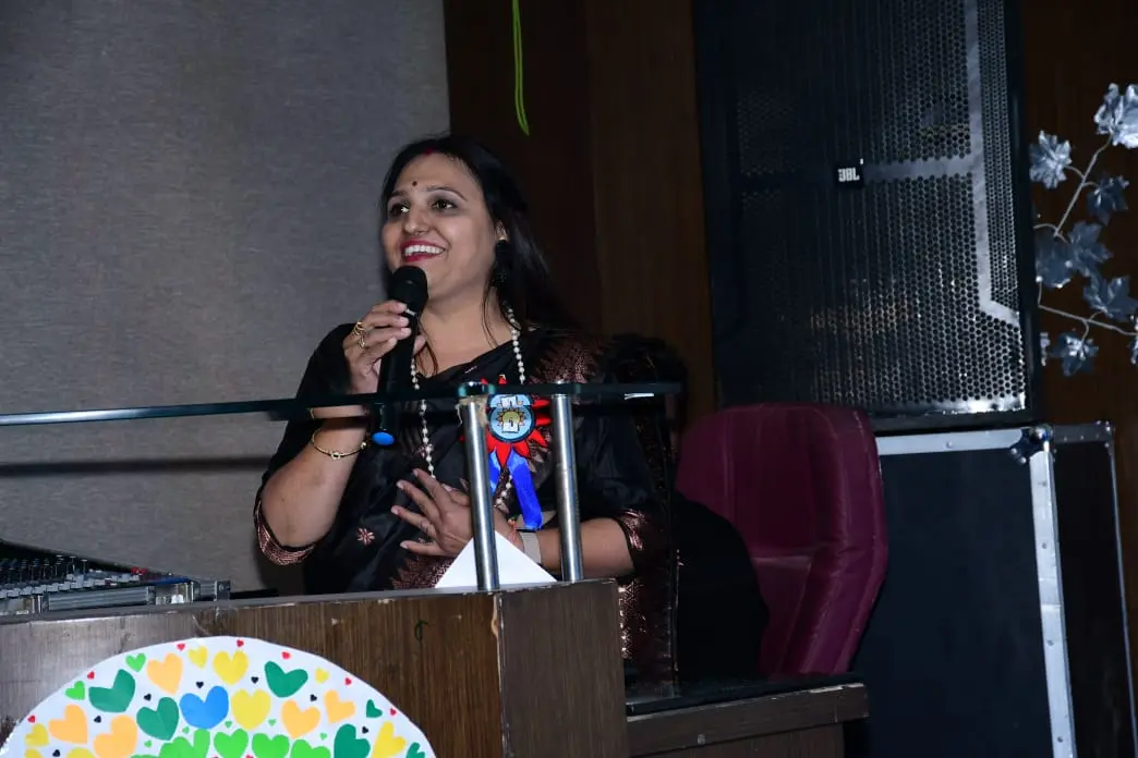 Principal giving speech